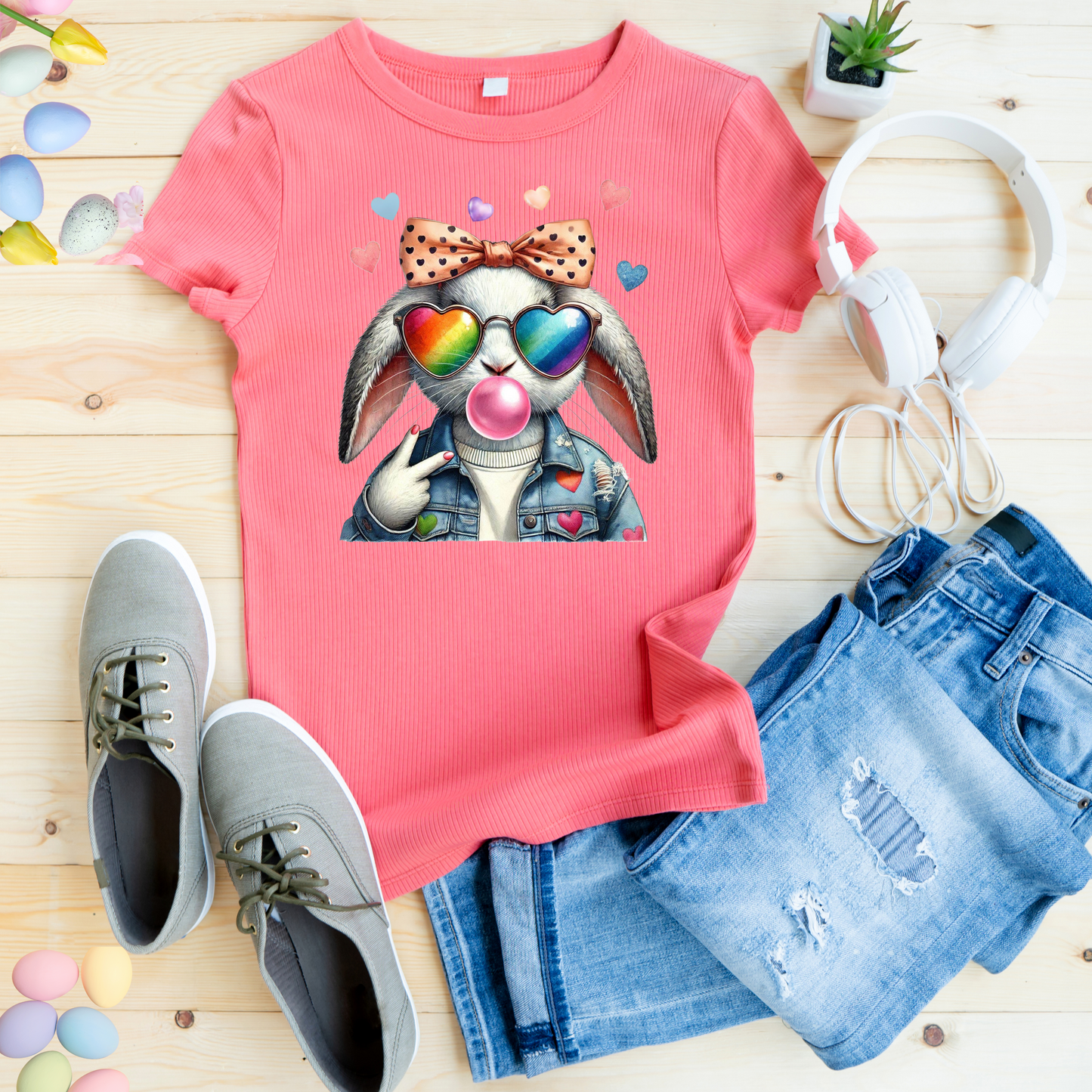Bubble Gum Bunny Love Graphic Tee, Cute Aesthetic Bunny Rabbit Shirt, Pastel Animal Lover Gift, Unisex Trendy Bunny Shirt Casual Wear