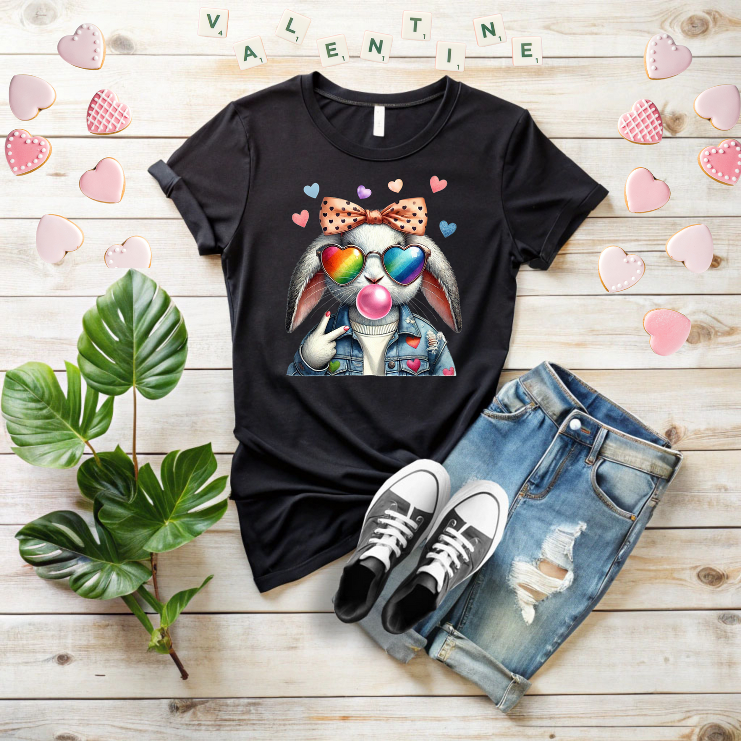 Bubble Gum Bunny Love Graphic Tee, Cute Aesthetic Bunny Rabbit Shirt, Pastel Animal Lover Gift, Unisex Trendy Bunny Shirt Casual Wear